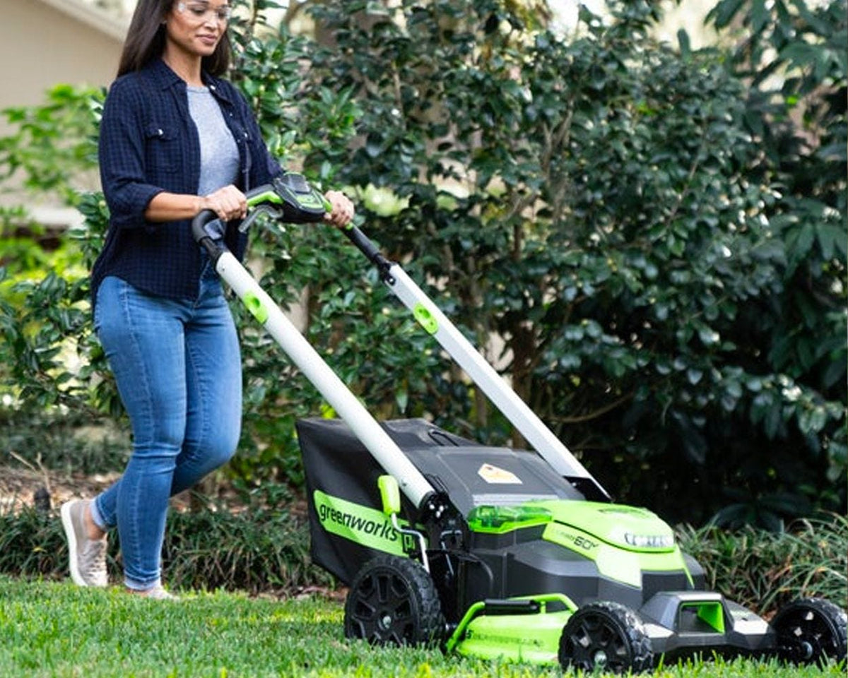 60V 25″ Cordless Battery Self-Propelled Mower Combo Kit, Blower: (2) 4.0 Ah Batteries and Dual-Port Charger
